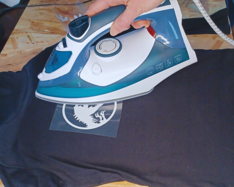 transfert du flex sur le t-shirt 