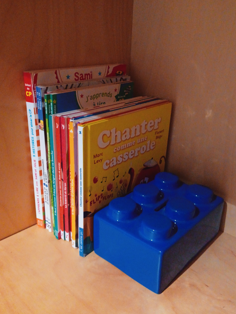 Tirelire-brique décoratif 